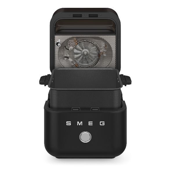 smeg-airfryer-7l-collezione-noir-mat-afc01blmeu-1279768-3